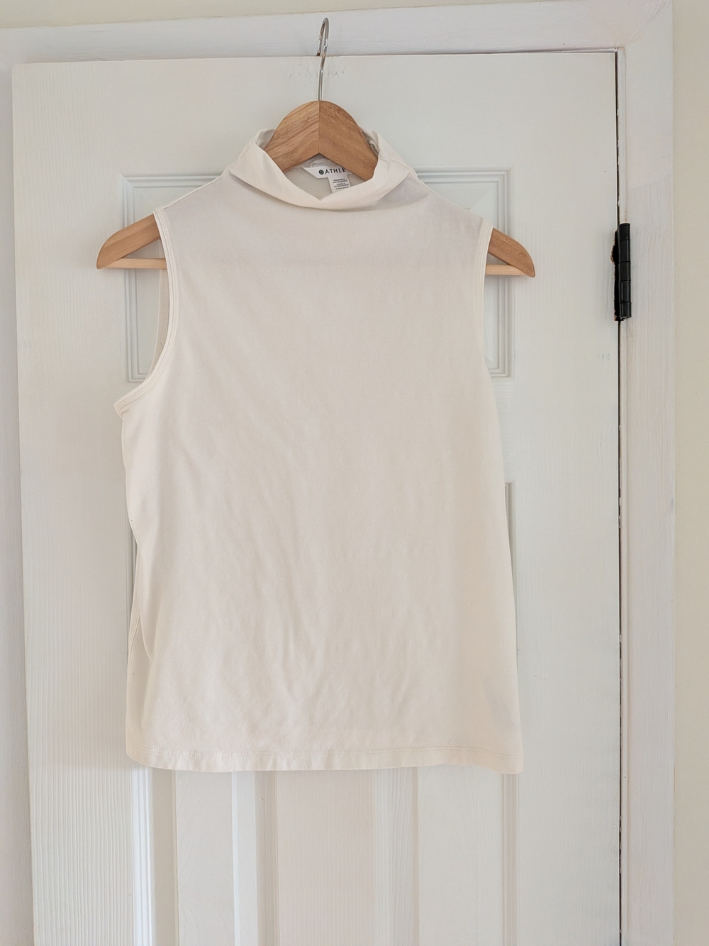 Athleta Women's White High Neck Sleeveless Tank Size XS